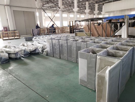 Excellent Weather Resistance FRP Bus Body Parts Customized Design and Gel Coat Paint Surface for Customization