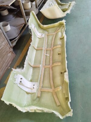 천연 또는 페인팅 FRP 자동차 부품 섬유 강화 플라스틱 열 저항성 다양한 차량에 적합